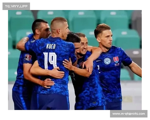 都灵1-5不敌科莫，阿代当选全场最佳球员